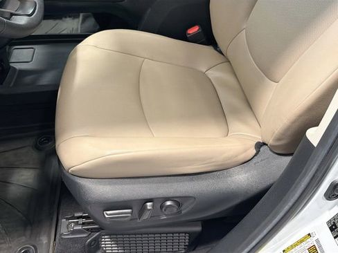 Certified 2023 Toyota Sienna XLE w/ XLE Plus Package AWD/4WD image 17