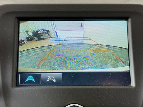 Used 2018 Chevrolet Equinox LT FWD image 13