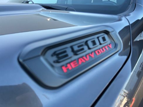 Used 2022 RAM 3500 Big Horn w/ Level C Equiment Group AWD/4WD image 11