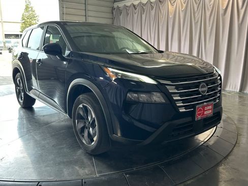 Certified 2024 Nissan Rogue SV image 10