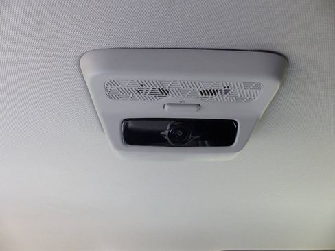 Used 2025 Kia Carnival EX FWD image 55