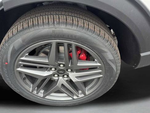 New 2026 Ford Explorer ST w/ Sun And Sound Package image 48