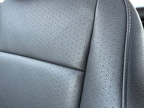 Used 2010 Volkswagen Jetta SE FWD image 22