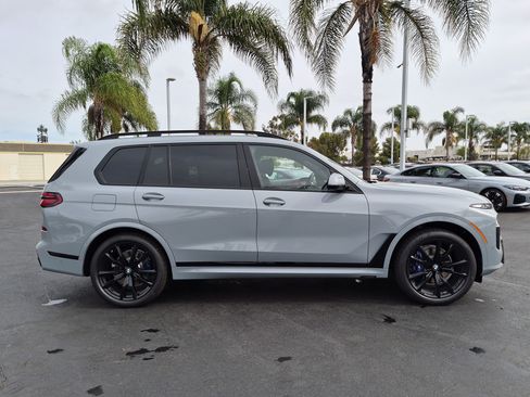 New 2027 BMW X7 xDrive40i w/ M Sport Package AWD/4WD image 11