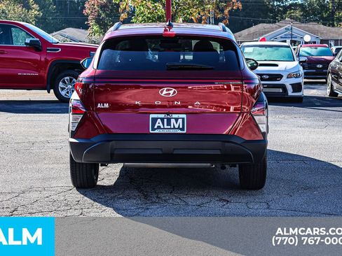 Used 2025 Hyundai Kona SEL image 12