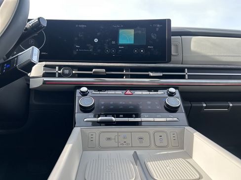 Used 2025 Hyundai Santa Fe Calligraphy image 24