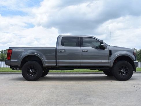 Used 2022 Ford F250 Lariat w/ Tremor Off-Road Package AWD/4WD image 3