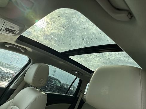 Used 2019 Buick Envision Essence AWD/4WD image 18