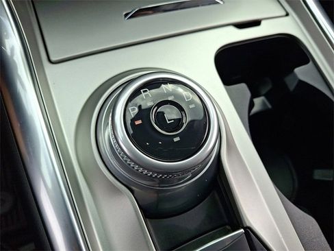 Certified 2022 Ford Explorer XLT w/ Equipment Group 202A image 15