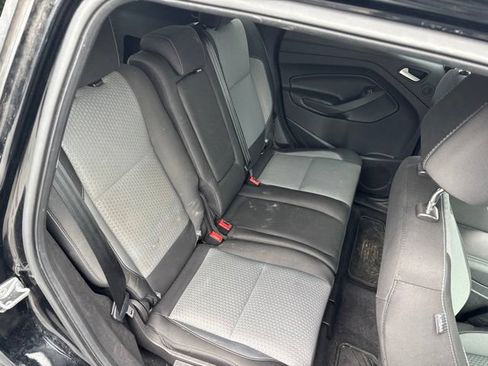 Used 2017 Ford Escape SE w/ Equipment Group 201A AWD/4WD image 7