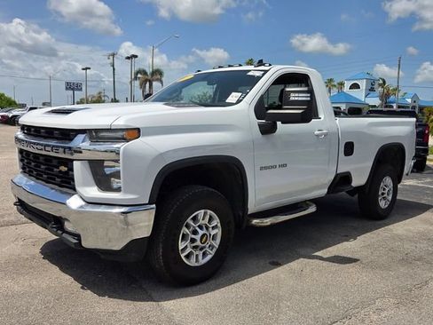 Used 2021 Chevrolet Silverado 2500 LT w/ Convenience Package RWD image 3