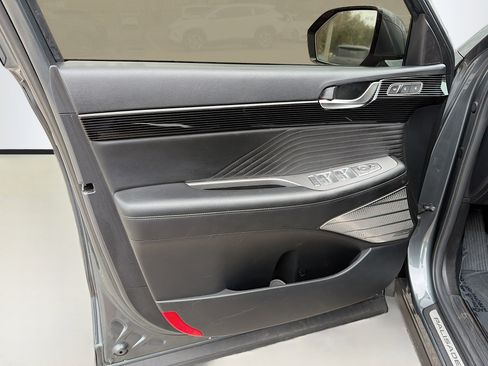 Used 2024 Hyundai Palisade Calligraphy image 24