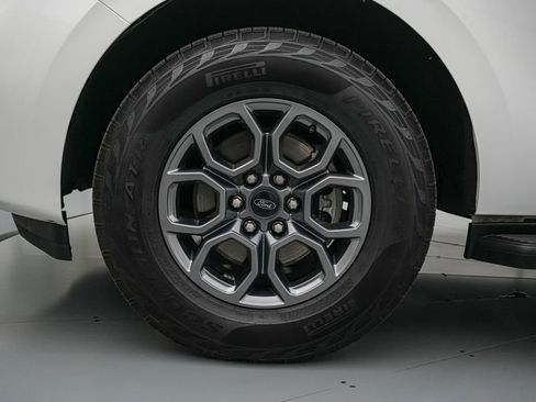 Certified 2025 Ford Expedition Active AWD/4WD image 11