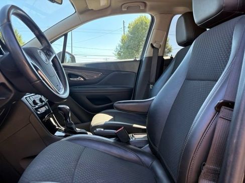 Used 2022 Buick Encore Preferred w/ Safety Package AWD/4WD image 31