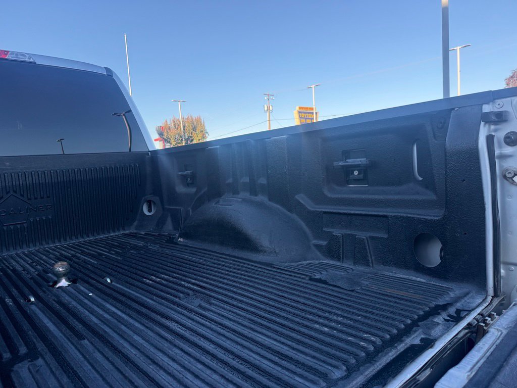 Used 2017 Ford F250 XLT AWD/4WD image 22