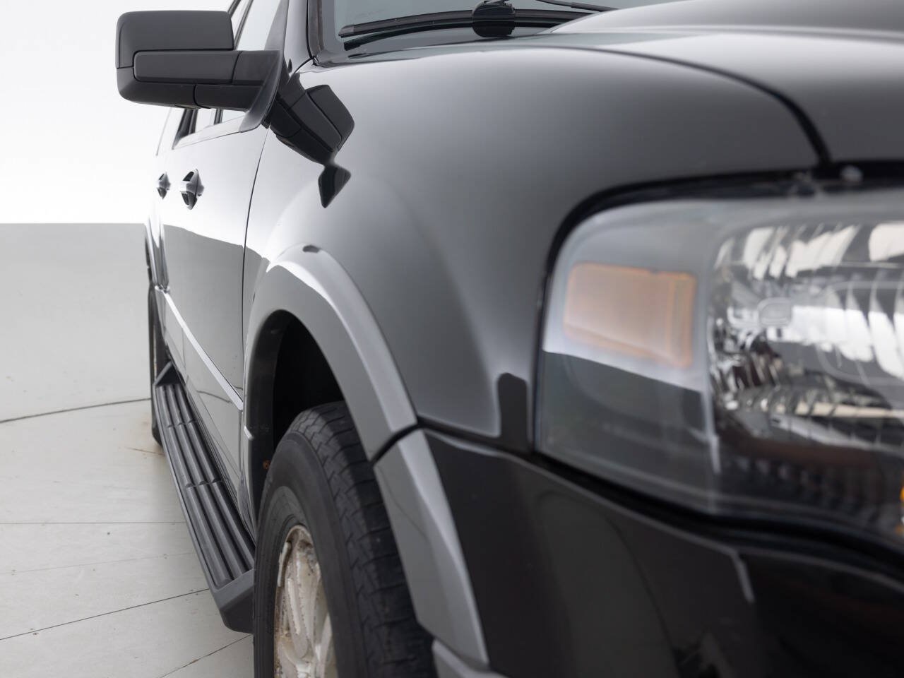 Used 2011 Ford Expedition EL XLT w/ 202A Rapid Spec Order Code AWD/4WD image 12