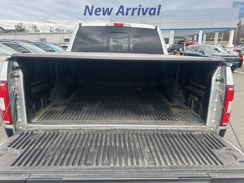 Used 2018 Ford F150 XLT w/ Equipment Group 302A Luxury image 9
