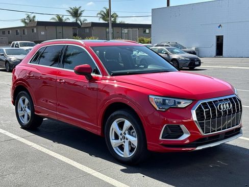 Used 2022 Audi Q3 2.0T Premium AWD/4WD image 1