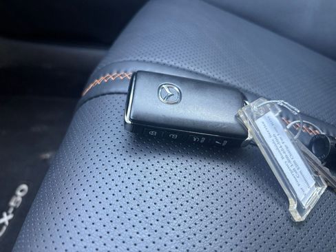 Used 2025 MAZDA CX-50 2.5 Hybrid w/ Premium Plus Pkg image 21