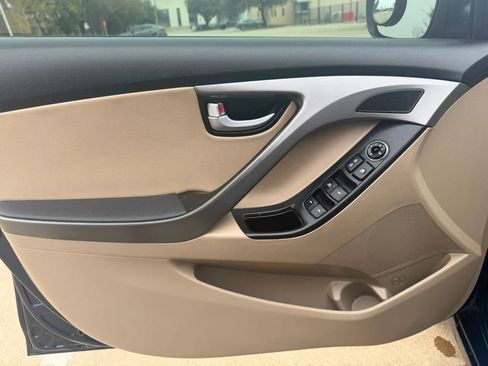 Used 2014 Hyundai Elantra Limited FWD image 10