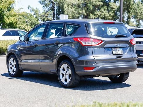 Used 2015 Ford Escape S FWD image 2