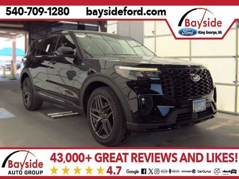 Used 2025 Ford Explorer ST-Line w/ ST-Line Street Pack AWD/4WD image 1