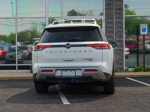 Used 2023 Nissan Pathfinder Platinum AWD/4WD image 3