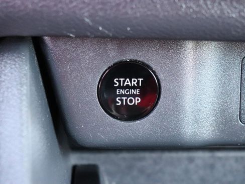 Used 2024 Nissan Rogue S image 40