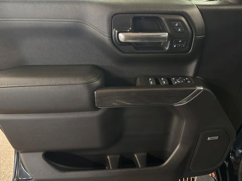 Used 2019 Chevrolet Silverado 1500 LTZ w/ LTZ Plus Package image 10