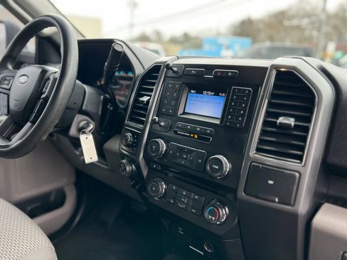 Used 2018 Ford F150 XLT w/ Max Trailer Tow Package image 28