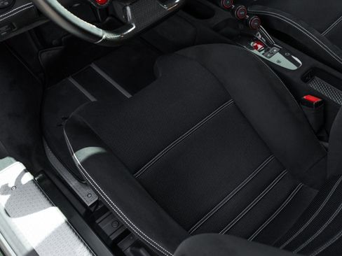Used 2015 Ferrari 458 Speciale Coupe RWD image 9