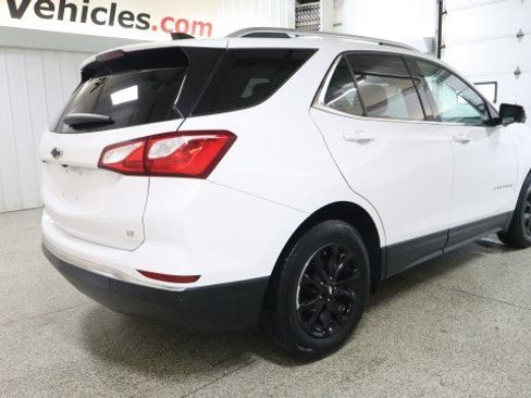 Used 2018 Chevrolet Equinox LT w/ Sun & Infotainment Package FWD image 6