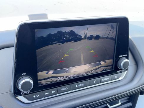 Certified 2026 Nissan Rogue SV FWD image 13