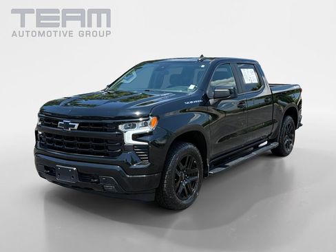 Used 2022 Chevrolet Silverado 1500 RST w/ Max Trailering Package AWD/4WD image 3