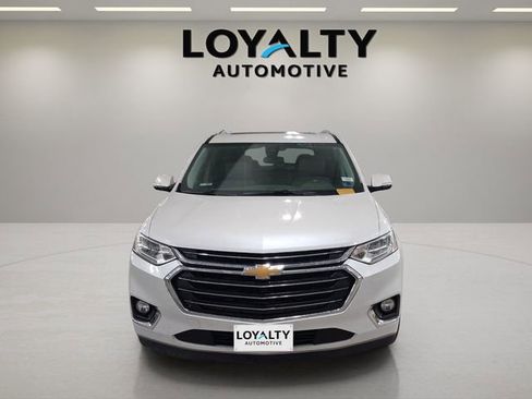 Used 2019 Chevrolet Traverse Premier w/ Driver Confidence II Package FWD image 8