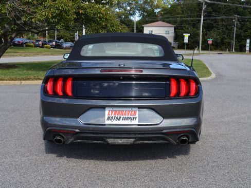 Used 2018 Ford Mustang Premium w/ Equipment Group 101A image 16