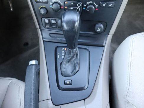 Used 2004 Volvo S60 2.5T image 36