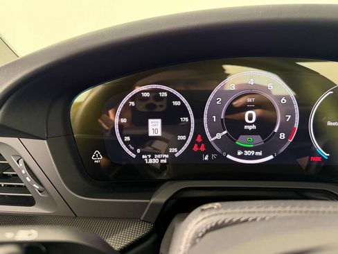 Certified 2026 Porsche 911 Targa 4 GTS AWD/4WD image 24