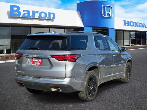 Used 2023 Chevrolet Traverse High Country AWD/4WD image 5