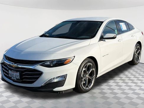 Used 2022 Chevrolet Malibu LT image 1