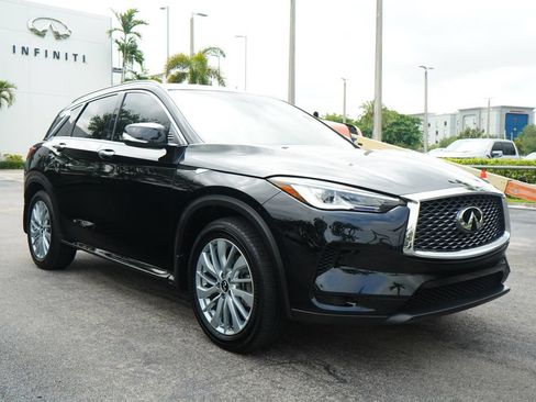 Used 2025 INFINITI QX50 Luxe AWD/4WD image 12