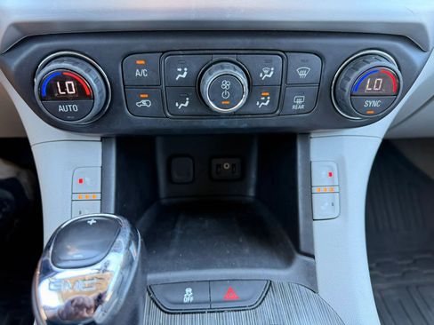 Used 2019 GMC Acadia SLT FWD image 20