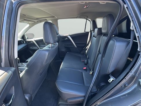 Used 2013 Toyota RAV4 Limited FWD image 33