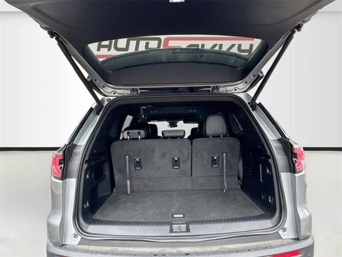 Used 2024 GMC Acadia AT4 w/ Luxury Package image 27