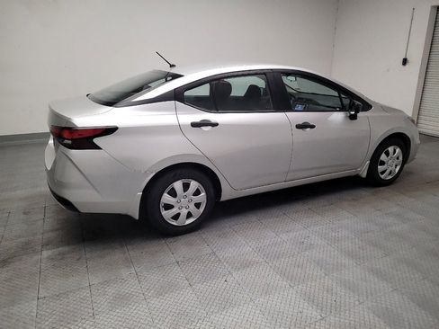 Used 2021 Nissan Versa S FWD image 10