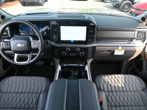 Used 2026 Ford F450 Platinum w/ Platinum Plus Package AWD/4WD image 32