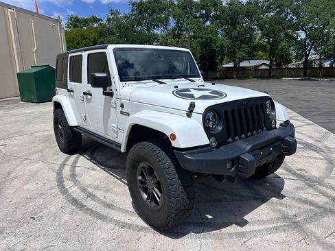 Used 2018 Jeep Wrangler Unlimited Sport AWD/4WD image 3