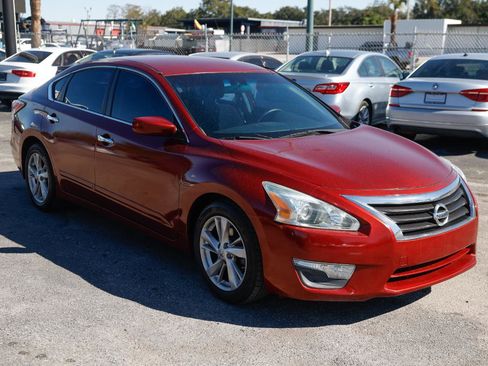 Used 2014 Nissan Altima 2.5 SV image 15