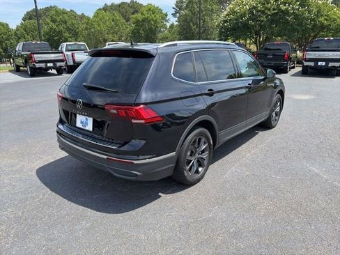 Used 2022 Volkswagen Tiguan SE FWD image 15