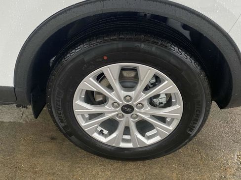 New 2025 Ford Escape Active w/ Cold Weather Package image 10